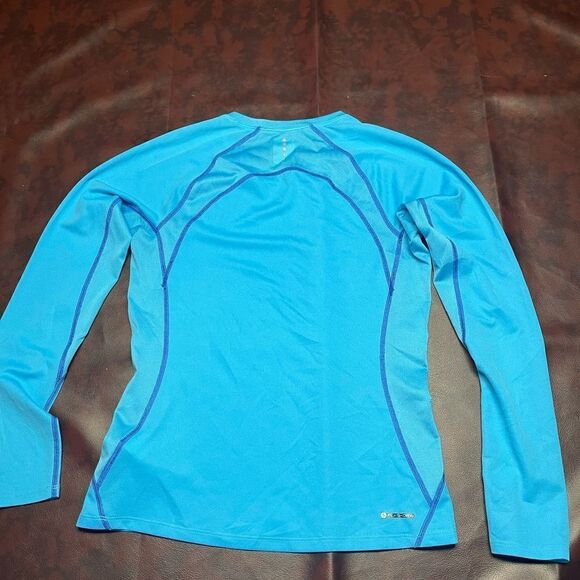The North Face blue long sleeve flash dry top, size small - Picture 3 of 13